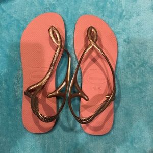 Havaianas flip flops size 11
